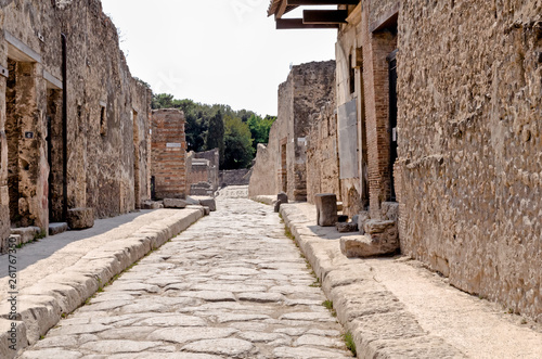 Pompeii, vista zona archeologica con casa, cortile e strade