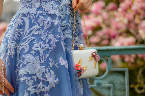 Wallpaper Mural Blaues Kleid Torontodigital.ca