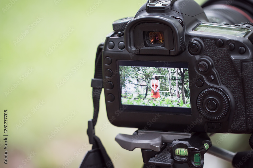asian beauty vlogger review tutorial vlog viralclip on live streaming and behind cameraman Video or professional digital mirrorless setting on tripod for camera recording at outdoor asian beauty vlogger review tutorial vlog viralclip on live streaming and behind cameraman Video or professional digital mirrorless setting on tripod for camera recording at outdoor