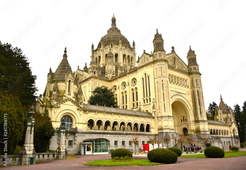 Basilique Saint-Thérèse de Lisieux