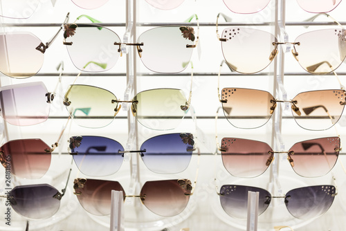 Many fashion sun glasses in shop for sale
