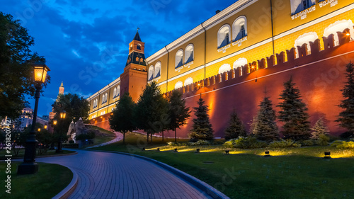 Blue hour scenery of the Kremlin in Moscow, Russia © Ilya