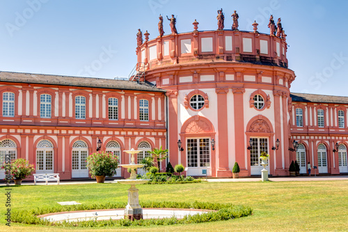 Wallpaper Mural Schloss Biebrich in Wiesbaden an einem Sommertag Torontodigital.ca
