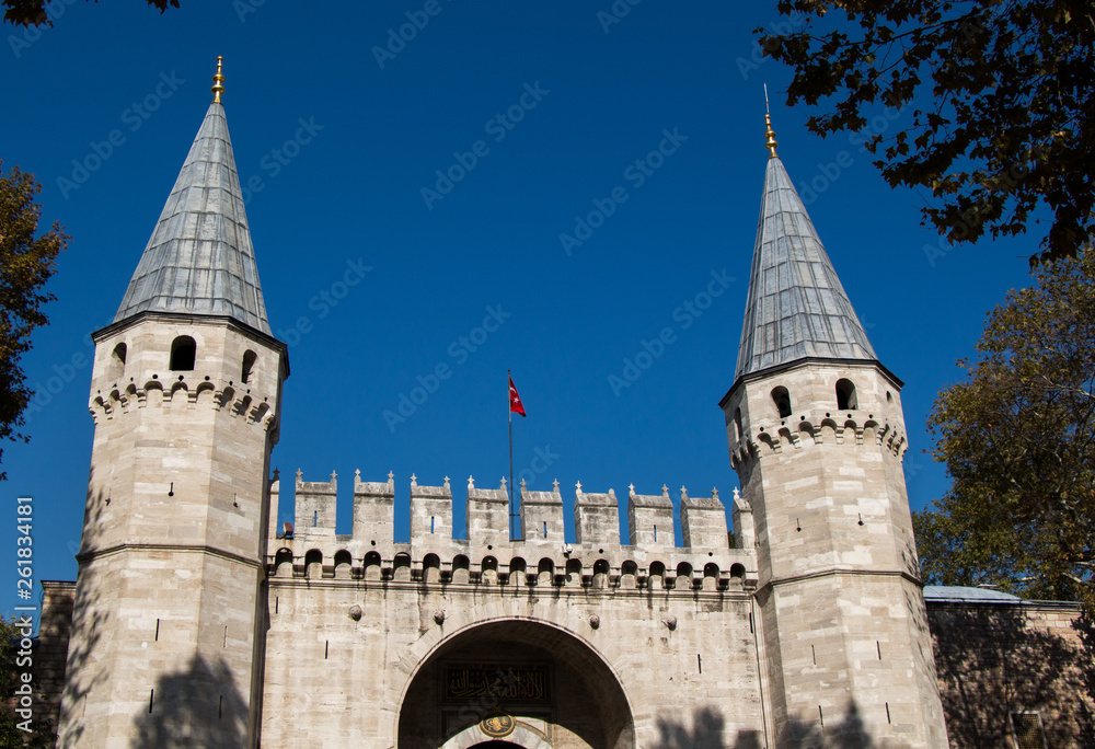 Fototapeta Świetny przykład tureckiej architektury wieży osmańskiej