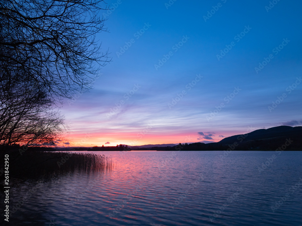 Naklejka premium Lake Of Menteith sunset
