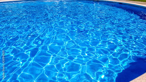 Blue water in the pool © milanchikov