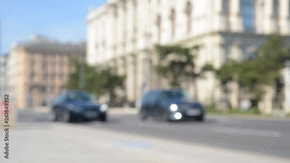 Städtische Verkehrsgeräusche an einer Straße Städtische Verkehrsgeräusche an einer Straße