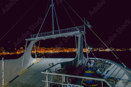 Fototapeta Naklejka Na Ścianę i Meble -  la maddalena night view from ferry