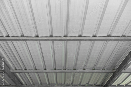 The structure of the metal sheet roof