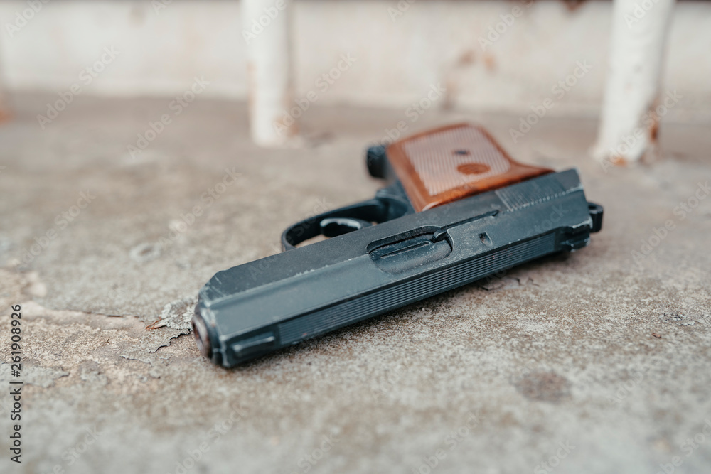 Tatort mit Schusswaffe als Beweis Tatort mit Schusswaffe als Beweis
