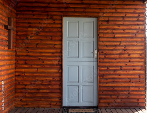 Cabin with door