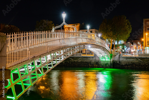 Photography Night view of the famous Ha'penny Bridge