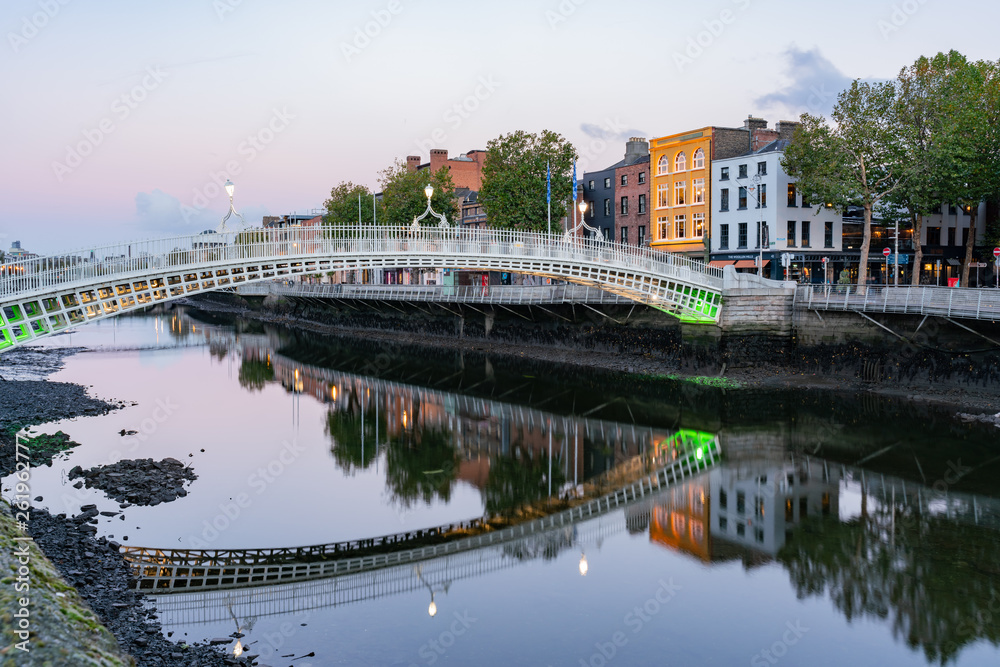 Dawn view of the famous Ha'penny Bridge Dawn view of the famous Ha'penny Bridge