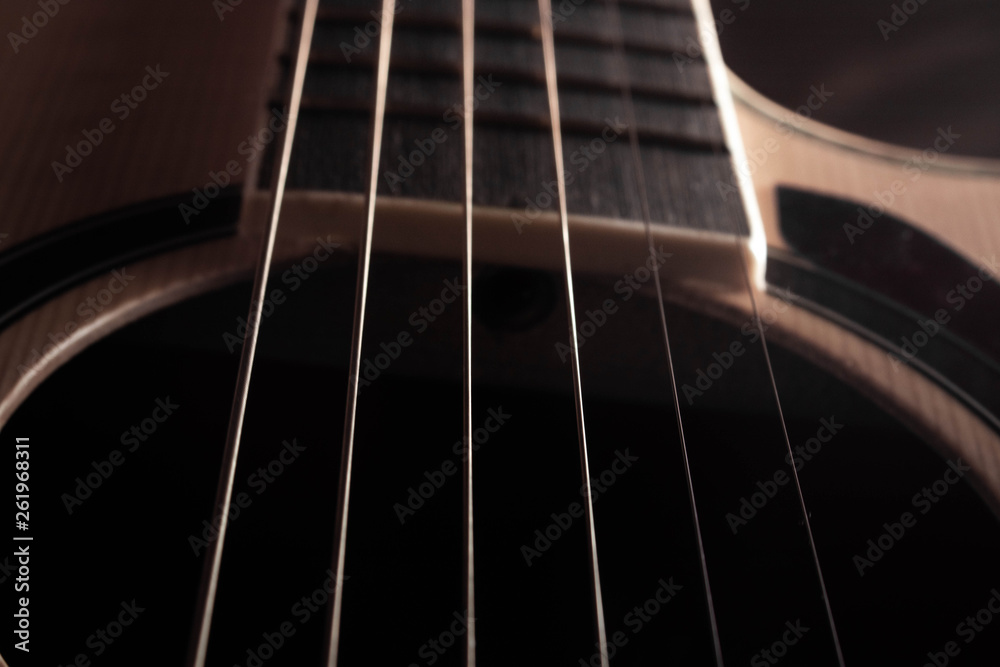 Obraz premium Guitar strings arranged in a neat manner