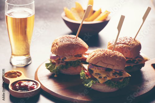 beef burgers with beer