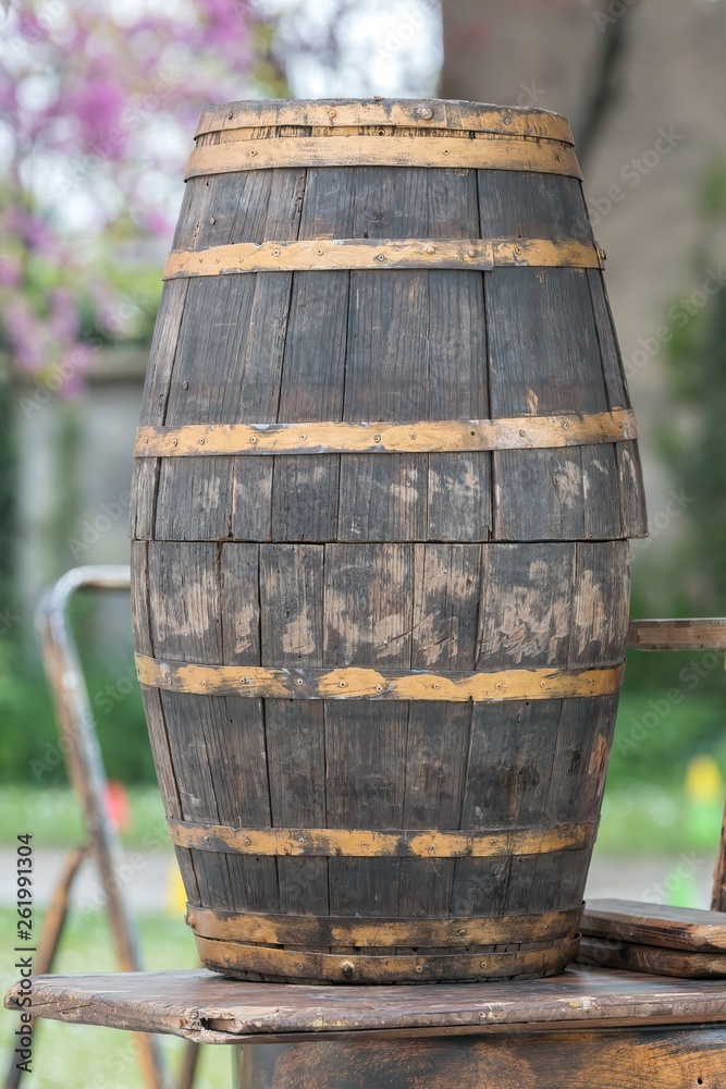 Fototapeta premium old wooden barrel