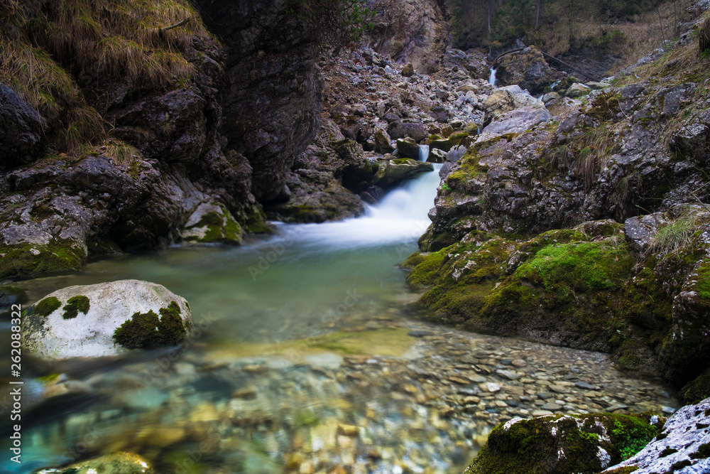 Wildbach in den bayrischen Alpen Wildbach in den bayrischen Alpen