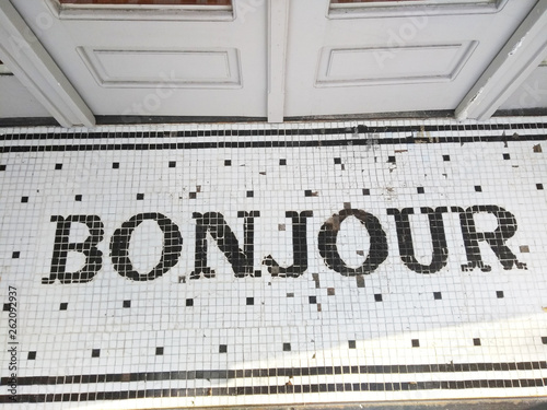 Bonjour Sign