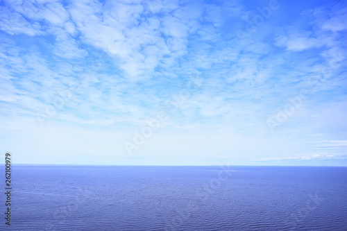 Wallpaper Mural spring sky clouds background / Torontodigital.ca