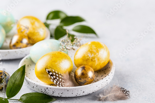 Obraz na płótnie Easte eggs jon a plate