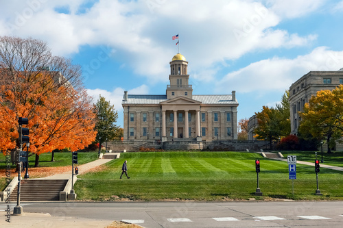 Фотография Old Capitol building downtown Iowa City
