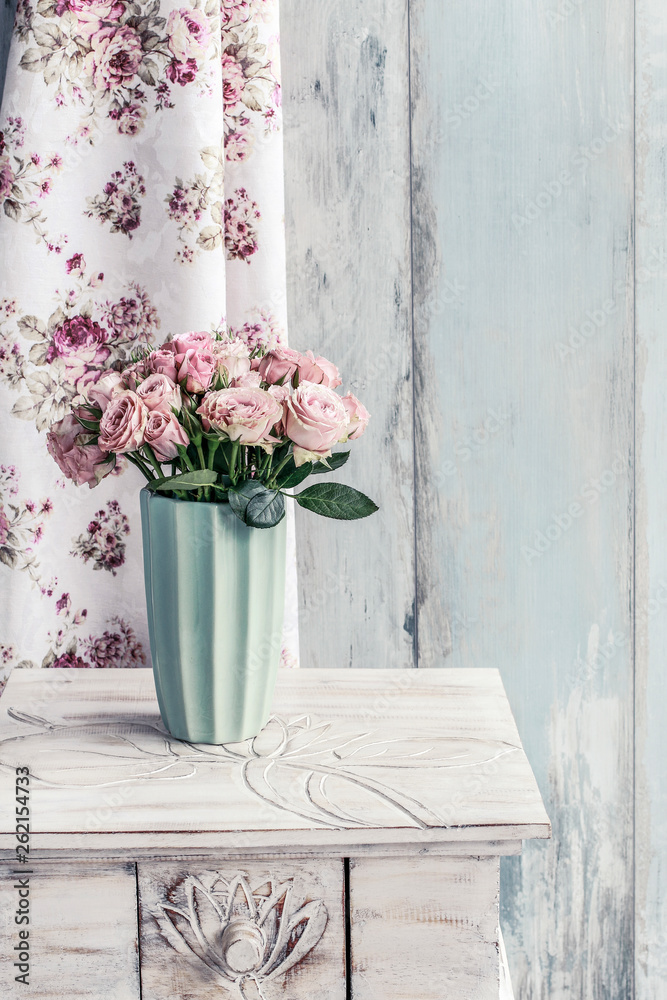 Bouquet of pink roses.