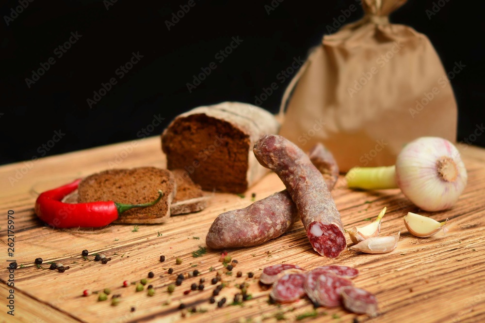 food, meat, sausage, red, christmas, brown, fresh, spice, cinnamon, garlic, salami, healthy, closeup, meal, cooking, pepper, snack, pork, cheese, anise, spices, ingredient, fruit, traditional, raw