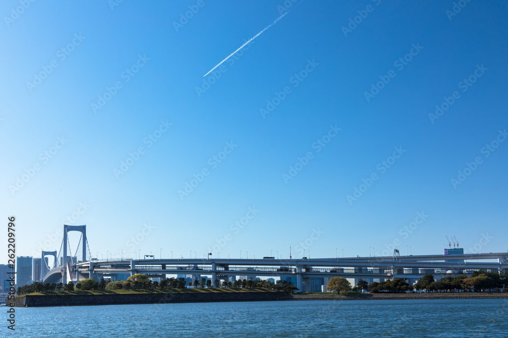 (東京都-都市風景)レインボーブリッジと東京湾岸風景４