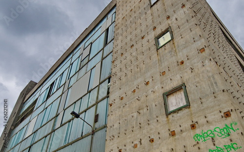 Altes Fabrikgebäude am Platz am Kaisersteg in Berlin photo
