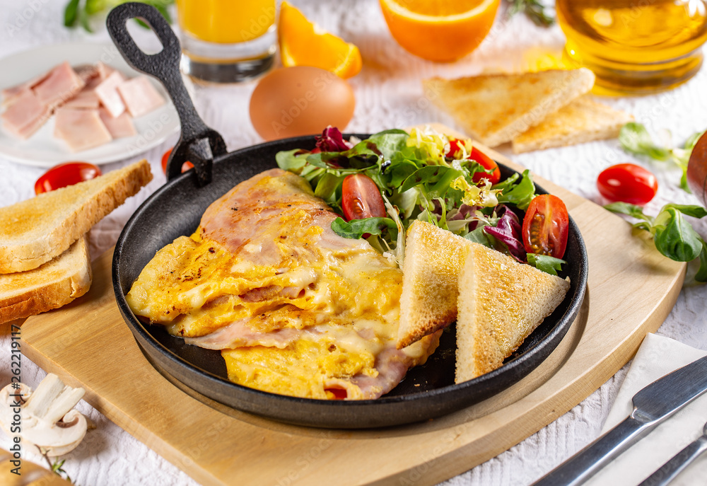 Omelette with ham and cheese Omelette with ham and cheese