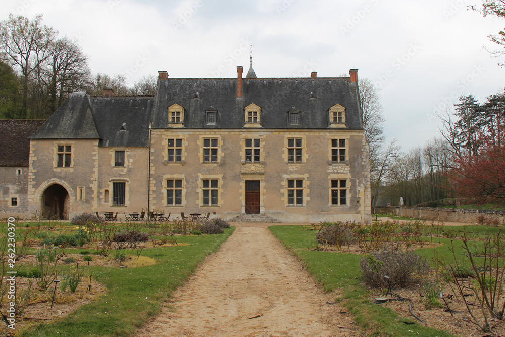 medieval mansion in Couture-sur-Loir (France)