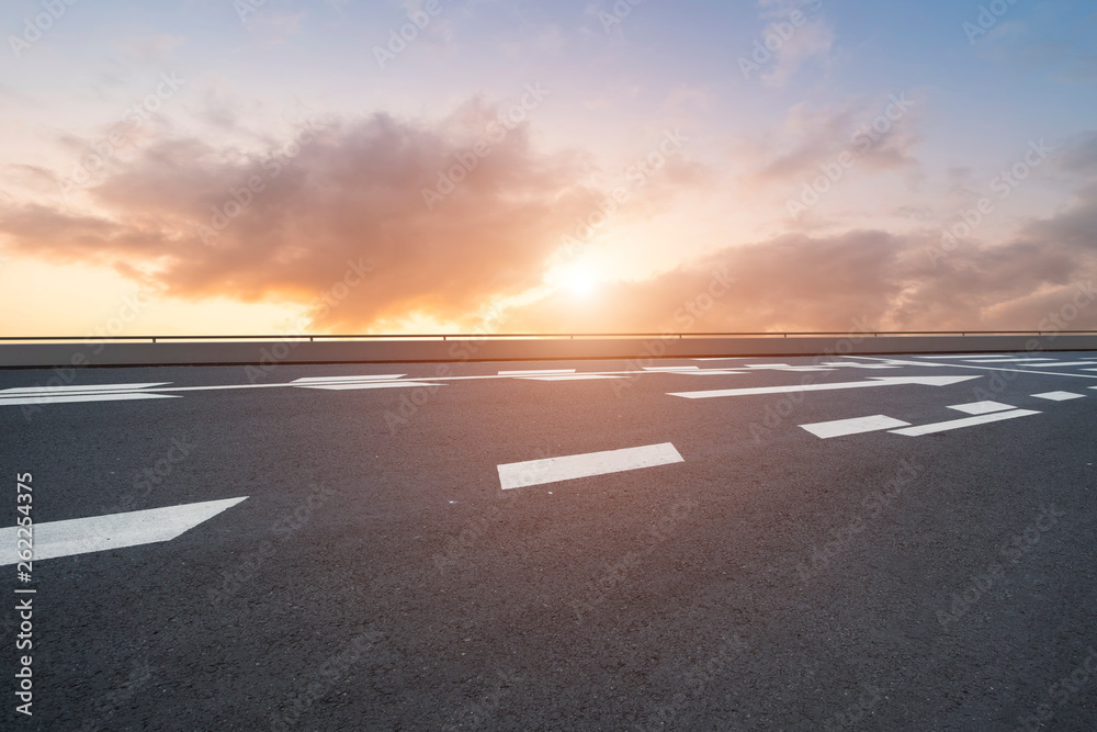 Fototapeta premium Road and Sky Landscape..