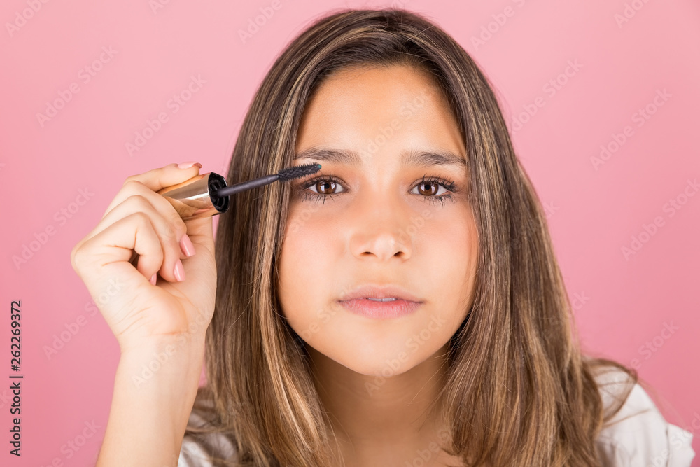 Highlighting Her Most Beautiful Features Highlighting Her Most Beautiful Features