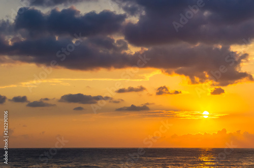 Amazing sea sunset, the sun, waves, clouds © Wingedbull