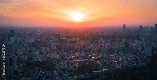 sunset over city © Yuandong