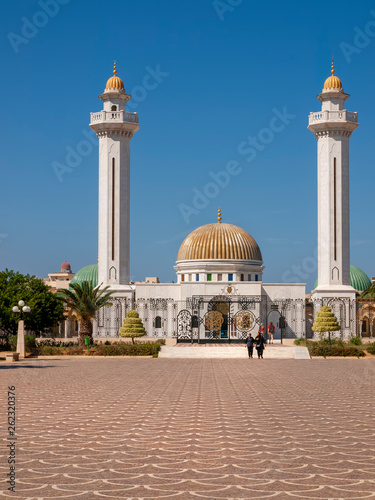 The entrance to the Mausoleum of the first President of Tunisia, Habb Bourguiba, built in 1963 with a golden dome and flanked by two minarets. 