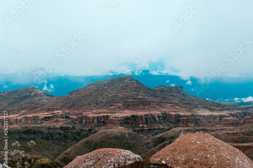 TORO TORO BOLIVIA Grand Canyon - gran cañón en el altiplano BOLIVIANO eroded rocks vegetation