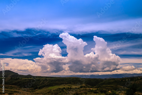 altiplano, valle, nubes