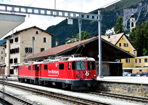 Bahnhof Samedan im Engadin, Lokomotive photo