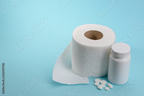 Quadro em tela Toilet paper roll and pills
