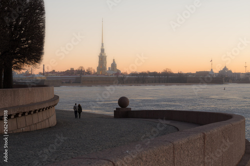 Obraz na płótnie Romantic dawn in Saint Petersburg w salonie