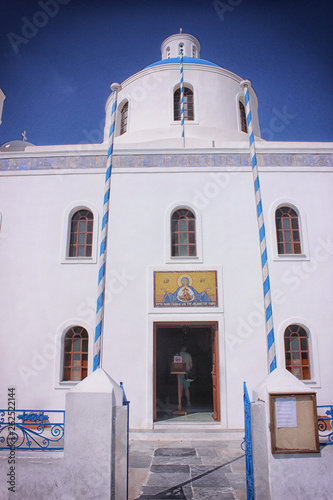 La splendida Santorini nell'Isola della Grecia  photo