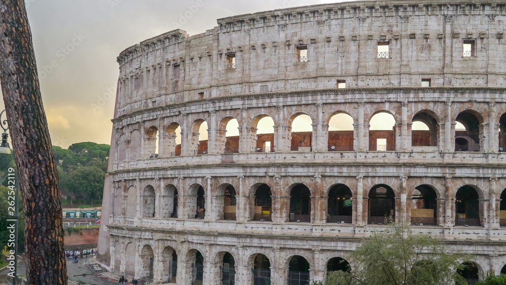 16187_Small_arch_windows_on_the_walls_of_the_Colosseum_in_Rome_in_Italy.jpg