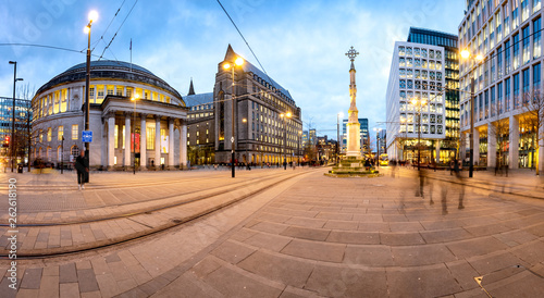 Exterior view of the curved building of the central library of Manchester and war memorial at St Peter's Square, Manchester, England.