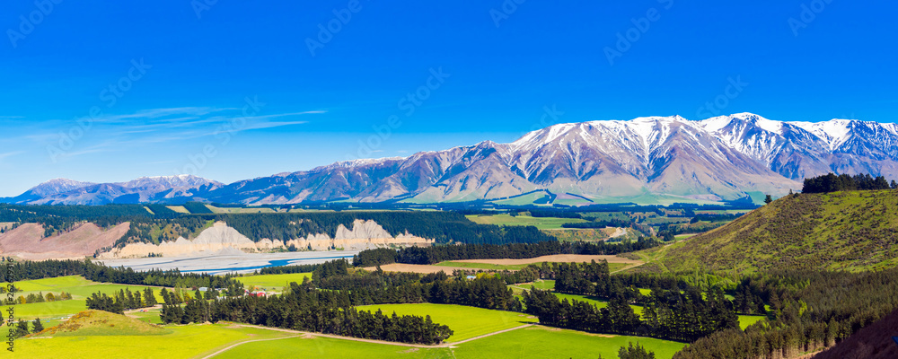 Φωτογραφία Mountain landscape of the Southern Alps, New Zealand