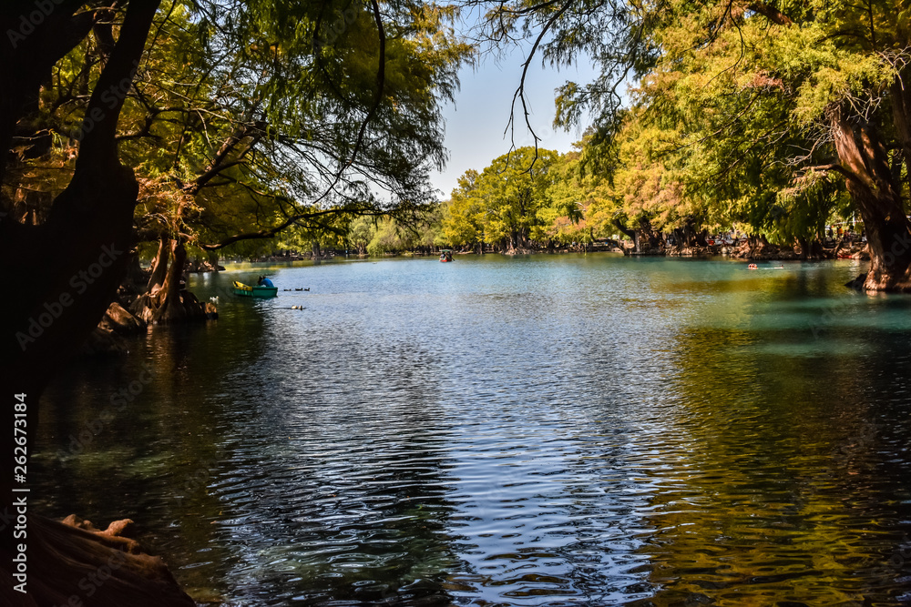 Obraz premium Lake Camecuaro Mexico