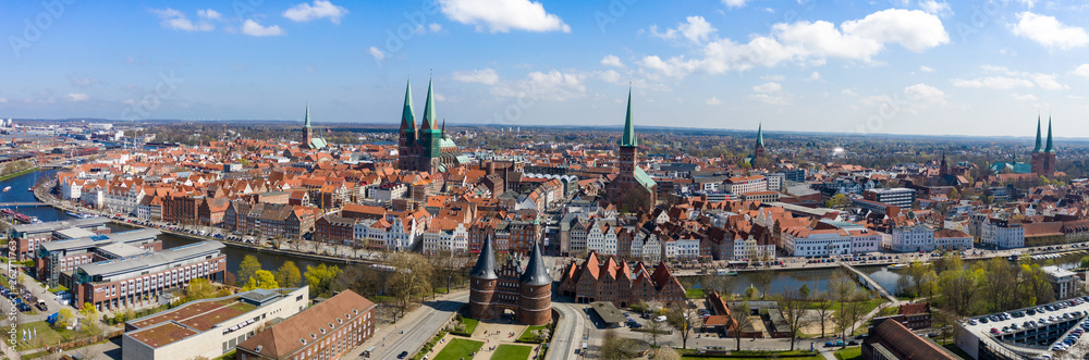 Lübeck Panorama HiRes  - obrazy, fototapety, plakaty 
