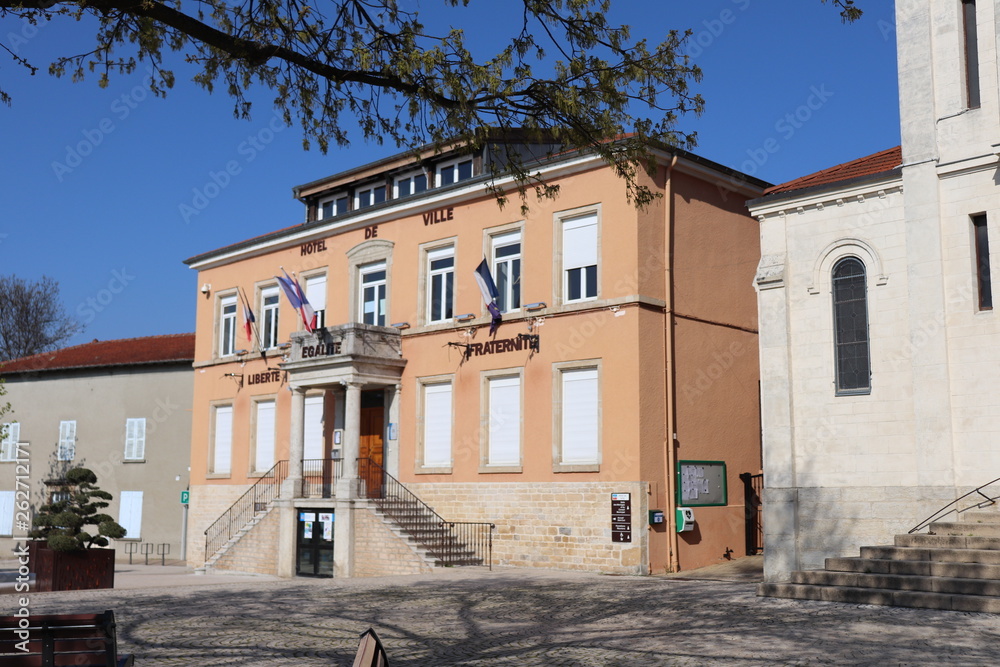 Mairie du Village de Mions - Hôtel de Ville - Rhône - France