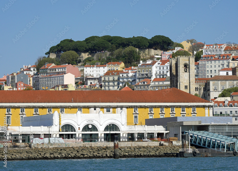 Lissabon by sea