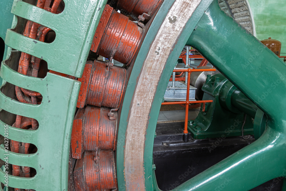 Historischer Generator in einem alten Kraftwerk Stock Photo | Adobe Stock